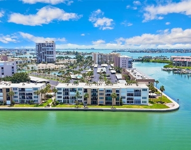 7920 Sun Island Drive S - Photo Thumbnail 23
