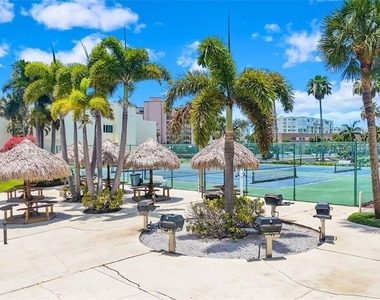 7920 Sun Island Drive S - Photo Thumbnail 25