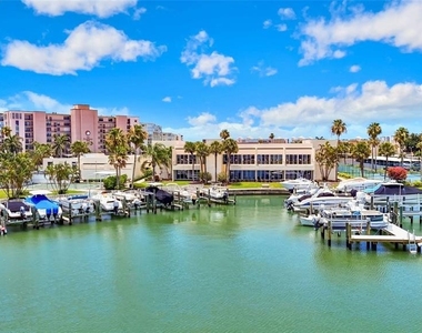 7920 Sun Island Drive S - Photo Thumbnail 26