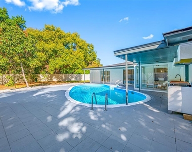 1932 Oro Court - Photo Thumbnail 6