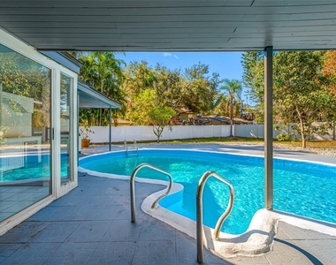 1932 Oro Court - Photo Thumbnail 10