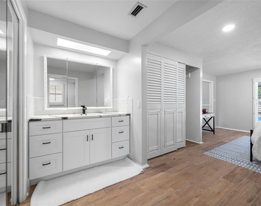 1932 Oro Court - Photo Thumbnail 27