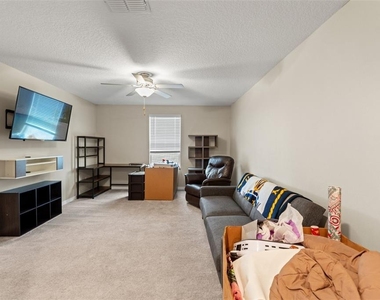 194 Argyll Drive - Photo Thumbnail 47