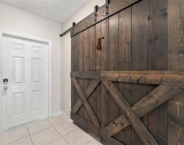 194 Argyll Drive - Photo Thumbnail 13