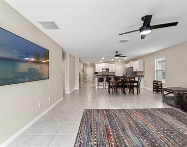 194 Argyll Drive - Photo Thumbnail 28