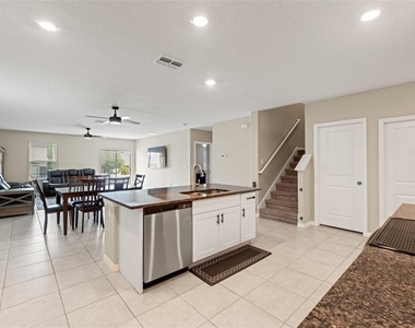 194 Argyll Drive - Photo Thumbnail 22