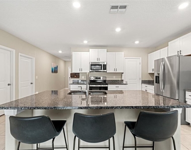 194 Argyll Drive - Photo Thumbnail 45