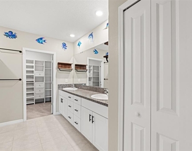 194 Argyll Drive - Photo Thumbnail 34