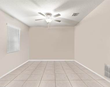 194 Argyll Drive - Photo Thumbnail 10