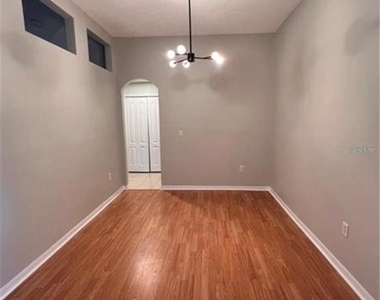 2709 Hawk Roost Court - Photo Thumbnail 4