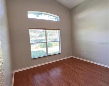 2709 Hawk Roost Court - Photo Thumbnail 5