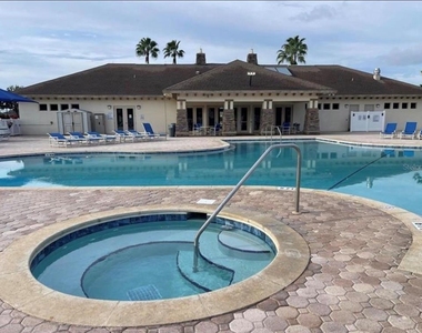 2709 Hawk Roost Court - Photo Thumbnail 17