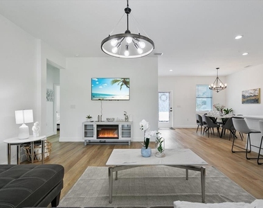 18400 Tulane Avenue - Photo Thumbnail 20