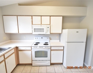 12116 Feldwood Creek Lane - Photo Thumbnail 12