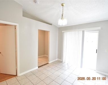 12116 Feldwood Creek Lane - Photo Thumbnail 8