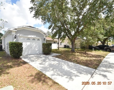12116 Feldwood Creek Lane - Photo Thumbnail 32
