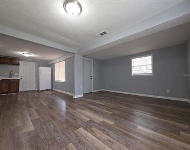 5236 Wabash Boulevard - Photo Thumbnail 2