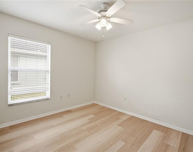 6141 36th Lane E - Photo Thumbnail 15