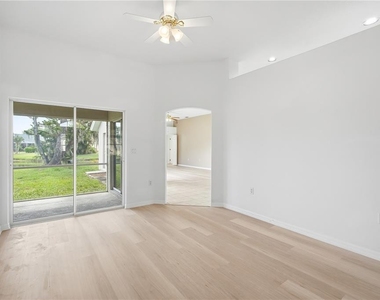 6141 36th Lane E - Photo Thumbnail 4