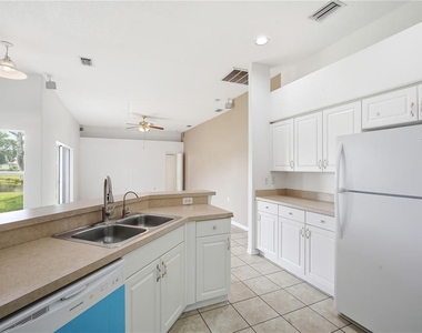 6141 36th Lane E - Photo Thumbnail 10