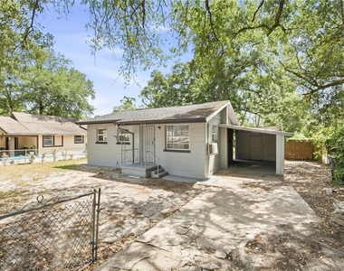 6209 N 43rd Street - Photo Thumbnail 2