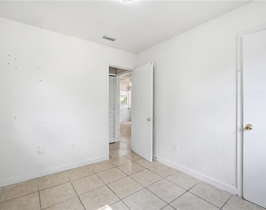 6209 N 43rd Street - Photo Thumbnail 10
