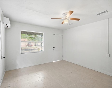 6209 N 43rd Street - Photo Thumbnail 8
