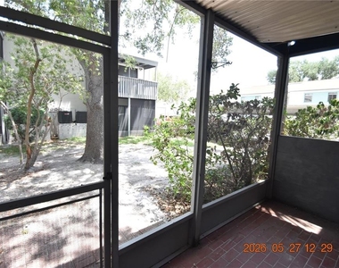 877 114th Avenue N - Photo Thumbnail 4