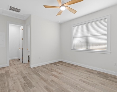 1623 31st Avenue N - Photo Thumbnail 15