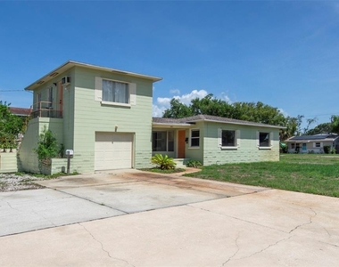 441 57th Street N - Photo Thumbnail 24