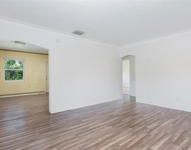 441 57th Street N - Photo Thumbnail 4