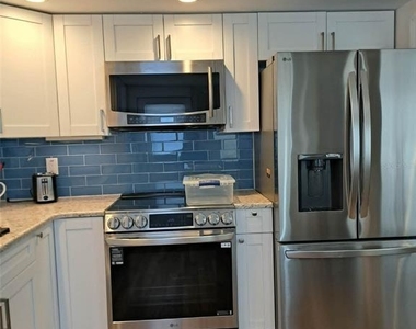 2802 Pass A Grille Way - Photo Thumbnail 7
