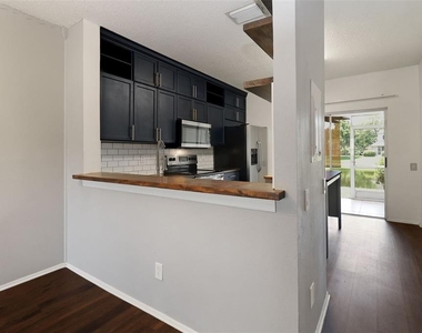 6367 Bayside Key Drive - Photo Thumbnail 9