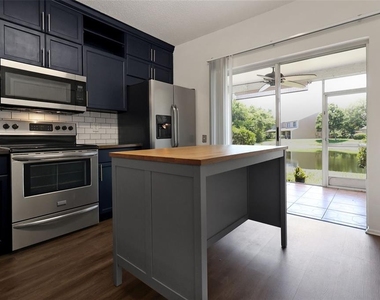 6367 Bayside Key Drive - Photo Thumbnail 18