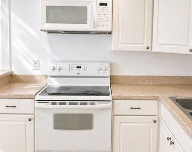 5820 N Church Avenue - Photo Thumbnail 3