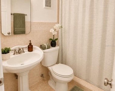 5820 N Church Avenue - Photo Thumbnail 15