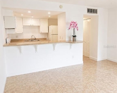5820 N Church Avenue - Photo Thumbnail 4