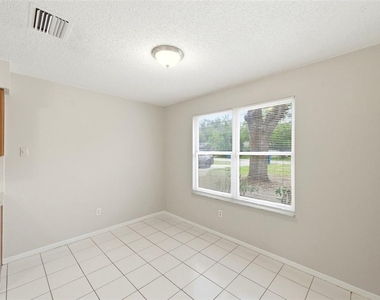 8124 Omaha Circle - Photo Thumbnail 6
