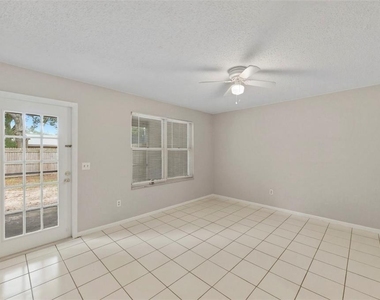8124 Omaha Circle - Photo Thumbnail 17
