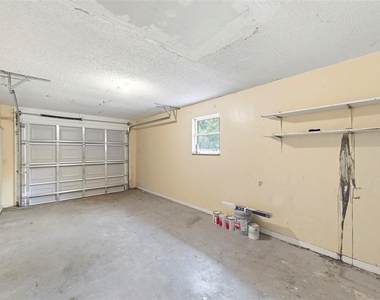 8124 Omaha Circle - Photo Thumbnail 30