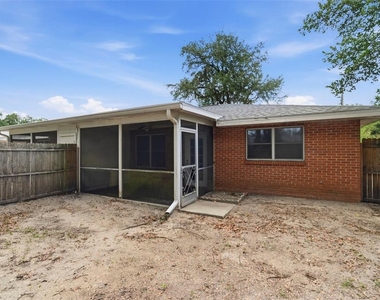 8124 Omaha Circle - Photo Thumbnail 35
