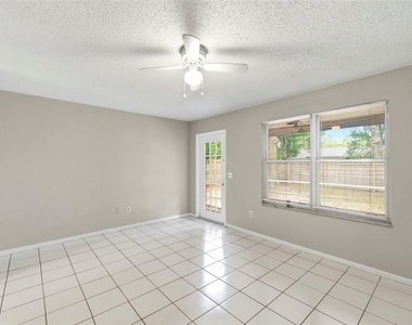8124 Omaha Circle - Photo Thumbnail 18