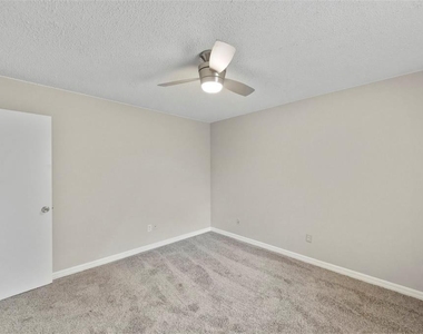 8124 Omaha Circle - Photo Thumbnail 24