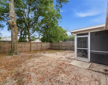 8124 Omaha Circle - Photo Thumbnail 34