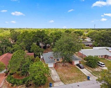 8124 Omaha Circle - Photo Thumbnail 40