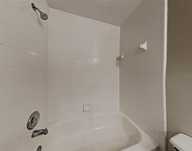 10628 Crescendo Loop - Photo Thumbnail 14