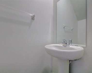 8248 Corner Pine Way - Photo Thumbnail 18