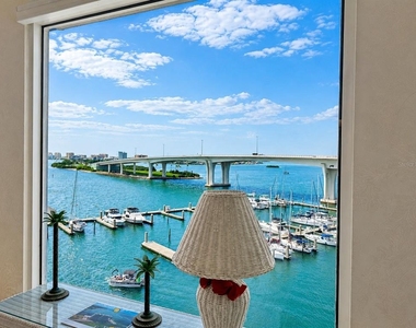 100 Pierce Street - Photo Thumbnail 7