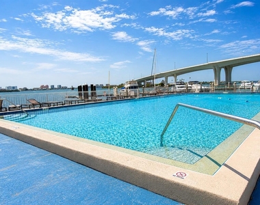 100 Pierce Street - Photo Thumbnail 22
