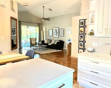 31352 Golden Gate Drive - Photo Thumbnail 11